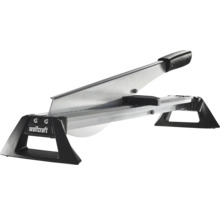 Ghilotină pentru laminat Wolfcraft cu lamă metalică, Wolfcraft Logo și mâner din plastic negru.