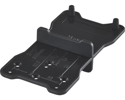 Șablon de găurire și marcare din plastic negru pentru asamblarea mobilierului cu marcaje în milimetri.