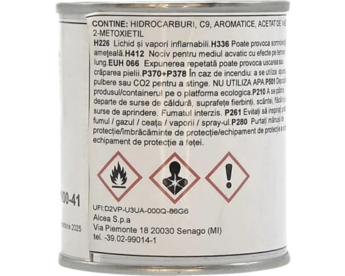 Etichetă de produs cu instrucțiuni de siguranță și simboluri de pericol pentru inflamabil, pericol pentru sănătate și atenție.