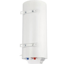 Boiler cilindric alb pentru montare pe perete, cu suporturi de fixare și racorduri de apă în partea inferioară.