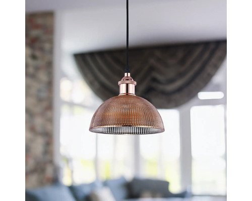 Lampa suspendată cu textură și elemente metalice