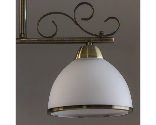 Lampă cu abajur din sticlă și elemente metalice