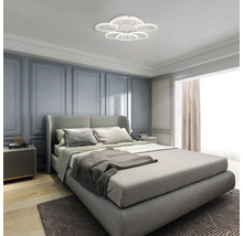 Dormitor cu pat matrimonial, noptiere și plafonieră