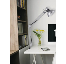 Birou cu lampă cu braț pivotant și bibliotecă