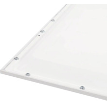 Prim-plan cu panou LED alb cu șuruburi