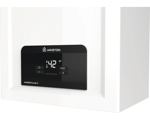 Logo Ariston pe panoul de control digital al centralei Akros Plus X cu afișaj de 42 grade Celsius și butoane de comandă.