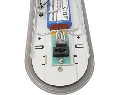 Vedere interioară a unei lămpi LED cu baterie și întrerupător