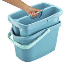 Găleată albastră cu storcător și mâner