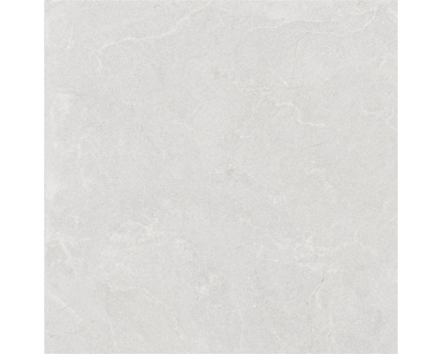 Placă ceramică pătrată din gresie porțelanată cu aspect de piatră și nervuri discrete în gri deschis.