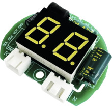 Afișaj LED cu 2 cifre și 7 segmente pe o placă de circuit imprimat verde cu conectori.