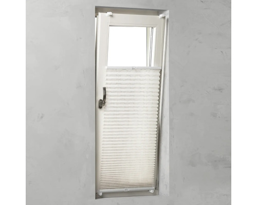 Fereastră cu jaluzea plisată pentru reglarea luminii