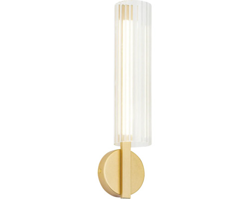 Aplică modernă din metal auriu cu un abajur vertical din sticlă striată.