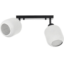 Spot de tavan cu două brațe, bază dreptunghiulară neagră, capete reglabile și abajururi albe cu model și grilă neagră.