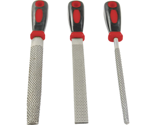 Trei pile cu mânere din plastic