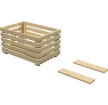 Ladă din lemn din șipci deschise la culoare cu două scânduri de lemn suplimentare.