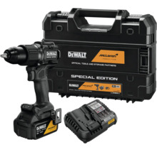 Mașină de găurit și înșurubat cu acumulator DeWALT McLaren Special Edition 18 Volt set cu acumulator, încărcător și cutie de transport neagră.