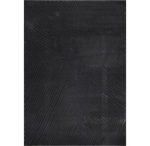 Covor negru cu model liniar geometric în formă dreptunghiulară.