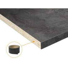 Blat de bucătărie cu aspect de piatră, cu miez din PAL și bandă de cant asortată pentru finisarea marginilor.