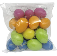 Ouă de Paște din plastic pentru agățat în diverse culori cu sfori aurii într-un ambalaj transparent.