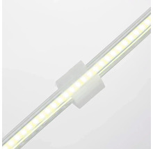 Bandă LED transparentă cu clemă de fixare din plastic.