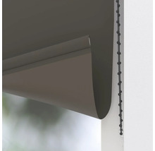 Vedere de aproape a unui rulou interior antracit cu lanț cu bile negru pentru montare pe geam.