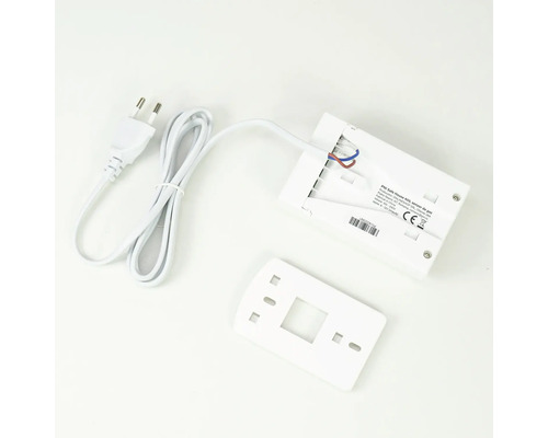 Senzor de gaz PNI Safe House 400 cu cablu de alimentare, ștecher și placă de montare.