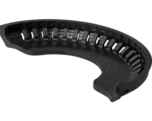 Piesă de schimb din plastic negru, curbată, cu structură lamelară pentru unelte de grădinărit sau utilaje.