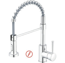 Baterie de bucătărie din crom cu pipă flexibilă, arc spiralat și duș de vase extractibil, adecvată pentru joasă presiune.