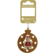 Ornament de Crăciun pentru brad cu o figurină fetiță de turtă dulce pe un cerc de pâslă maro cu decupaje de stele.