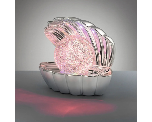 Lampă de masă decorativă în formă de scoică argintie cu o perlă strălucitoare iluminată.