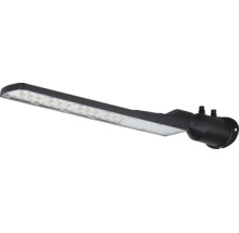 Lampă stradală cu LED, neagră, cu carcasă plată și mai multe LED-uri pentru iluminat exterior.