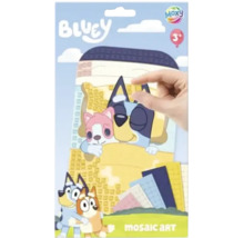 Set de artă mozaic Bluey cu șablon și pătrate autoadezive pentru copii de la trei ani.