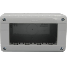 Doză de perete BTicino Idrobox cu grad de protecție IP 40 pentru 4 module cu fixare cu șuruburi.