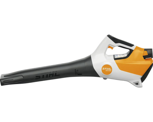 Suflantă de frunze cu acumulator STIHL pentru îngrijirea grădinii în culorile portocaliu, alb și negru.