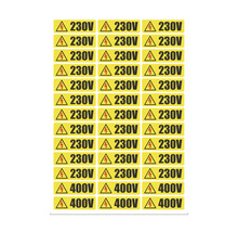 Foaie cu etichete de avertizare electrică pentru 230 volți și 400 volți.