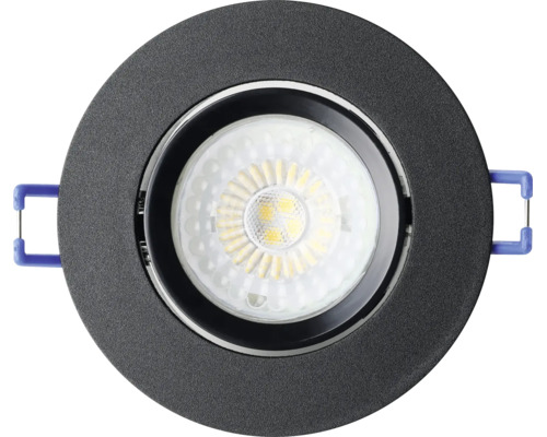 Spot LED încastrat, rotund, negru, cu sursă de lumină vizibilă și arcuri de montare albastre.
