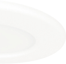 Lavoar oval alb din ceramică lucioasă.
