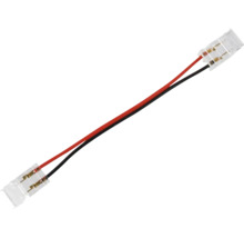 Cablu de conexiune pentru benzi LED cu doi conectori din plastic transparent.