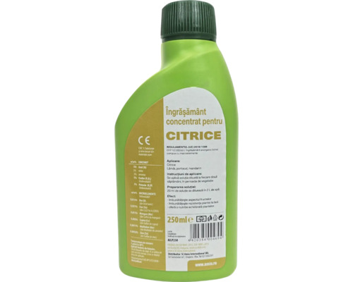 Îngrășământ lichid concentrat pentru citrice în flacon de plastic verde de 250 mililitri cu marcaj de conformitate europeană.