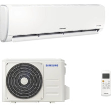 Set aparat de aer condiționat split Samsung care include unitate interioară, unitate exterioară și telecomandă.