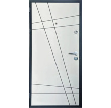 Ușă de intrare modernă albă cu model geometric de linii, toc închis la culoare, mâner argintiu și vizor.
