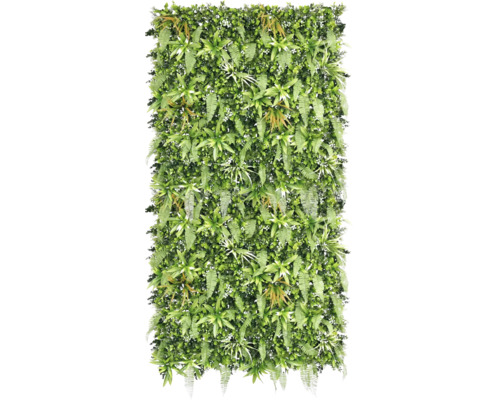 Perete de plante artificiale cu ferigi și diverse frunze pentru decorarea peretelui.
