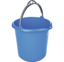 Găleată din plastic albastru cu mâner gri și cioc de scurgere.