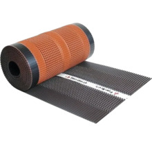 Bandă de coamă și muchie teracota și negru pentru ventilarea și etanșarea coamei acoperișului cu benzi laterale plisate.