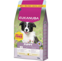 Hrană Eukanuba Puppy pentru căței medii, 1-12 luni, cu pui, 15 kilograme plus 3 kilograme gratuit, total 18 kilograme.