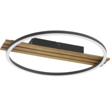 Plafonieră LED modernă în formă de inel oval cu lamele decorative din lemn și cadru metalic negru.