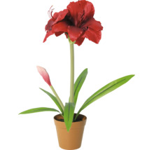 Amaryllis artificială în ghiveci cu floare roșie, boboc și frunze verzi.