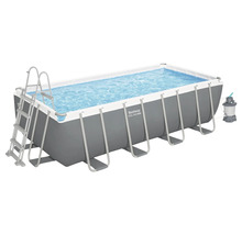 Piscină supraterană dreptunghiulară Bestway Steel Pro Max cu cadru din oțel, scară și pompă de filtrare.