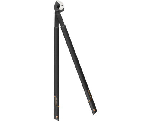 Foarfecă de crengi Fiskars tip bypass cu mânere negre și lamă metalică curbată.