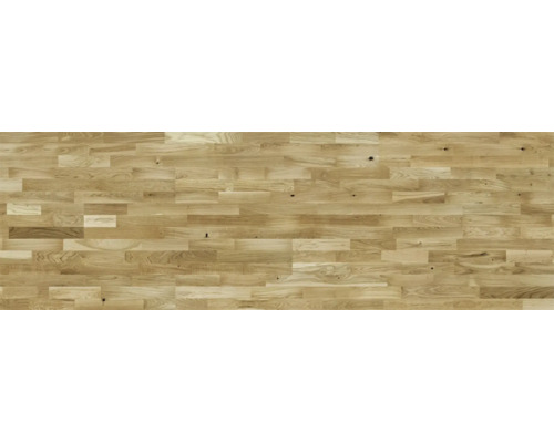 Parchet stejar tip vapor 3 lamele cu textură naturală a lemnului.